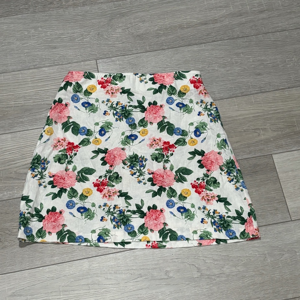 OLD NAVY linen floral mini skirt, size medium